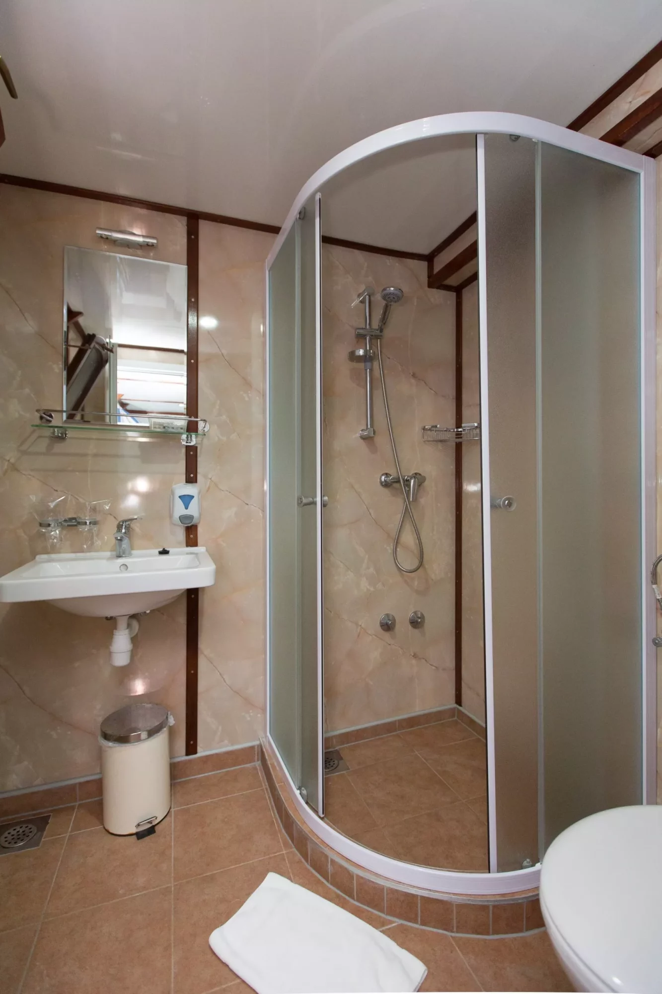 spl bathroom scaled